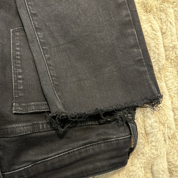 Black Judy blue distressed jeans - Picture 7 of 7